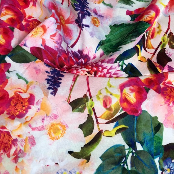 Drop waist Botanical Floral Short Sleeve Dress - Picture 5 of 7